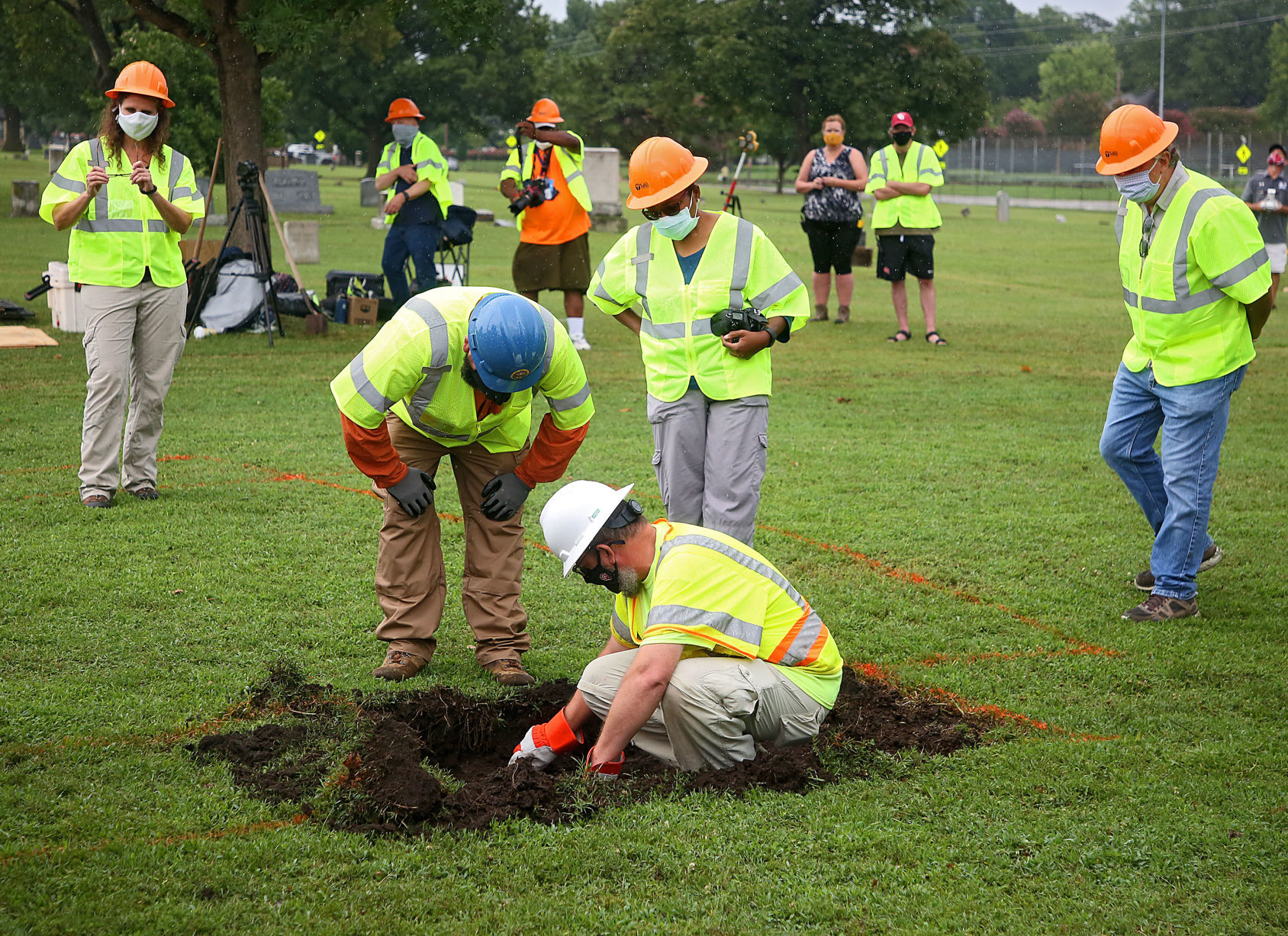 Mass graves search